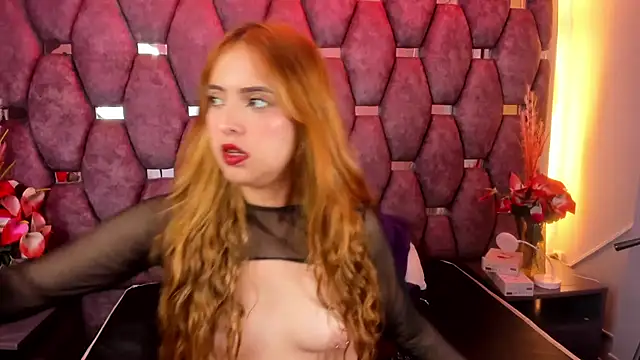 Snapshot of Isabella_Foxx_ chatting on 07/17/26, 08:06 Isabella Foxx online show from 07/17/26, 08:06