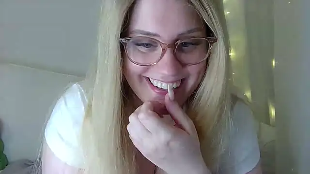 Snapshot of miramore chatting on 12/01/24, 06:35 miramore online show from 12/01/24, 06:35