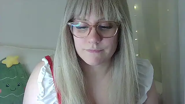 Snapshot of miramore chatting on 12/06/24, 06:55 miramore online show from 12/06/24, 06:55