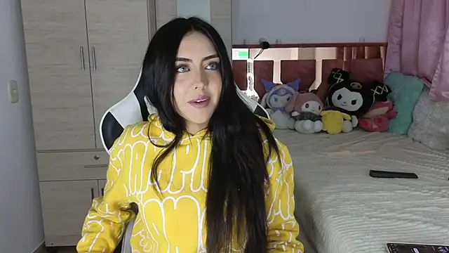 Snapshot of Angel_lusst chatting on 12/02/24, 03:21 Angel lusst online show from 12/02/24, 03:21