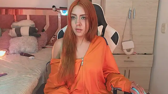 Snapshot of Angel_lusst chatting on 01/17/25, 04:39 Angel lusst online show from 01/17/25, 04:39