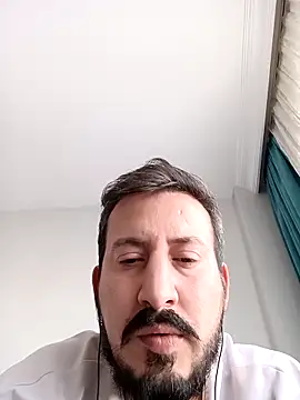 Snapshot of Karizmatikman chatting on 02/15/26, 10:14 Karizmatikman online show from 02/15/26, 10:14