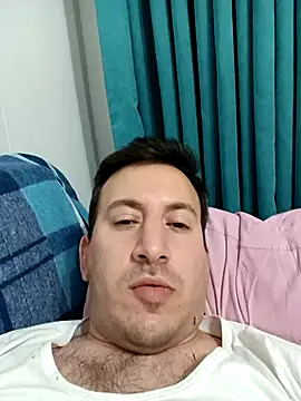 Snapshot of Karizmatikman chatting on 02/24/25, 10:36 Karizmatikman online show from 02/24/25, 10:36