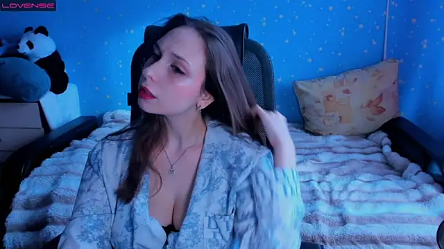 Snapshot of Traneba chatting on 02/10/26, 07:51 Traneba online show from 02/10/26, 07:51