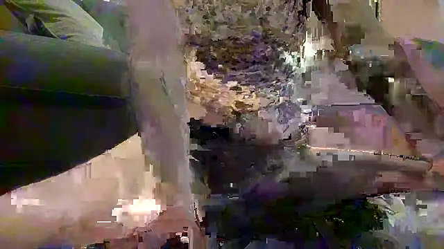 RavenRayyy online show from 09/18/25, 06:49