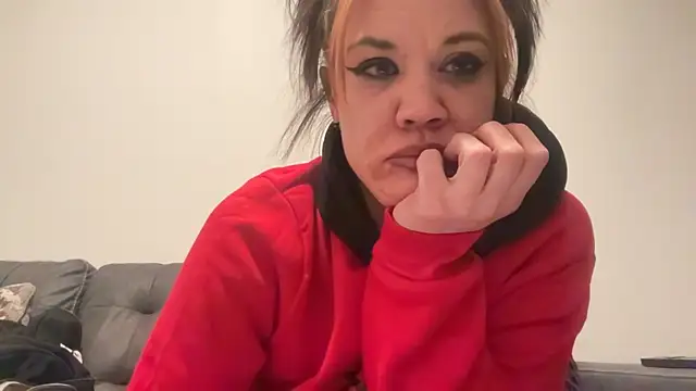 RavenRayyy online show from 11/11/25, 06:41