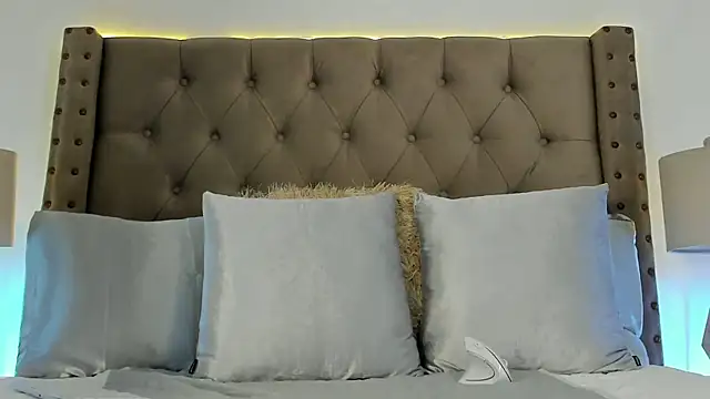 atenea erotic online show from 02/27/25, 06:09