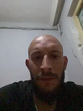 Snapshot of hardbigcock16 chatting on 12/22/25, 07:14 hardbigcock16 online show from 12/22/25, 07:14