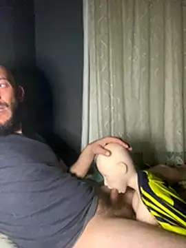 Snapshot of hardbigcock16 chatting on 11/23/25, 09:58 hardbigcock16 online show from 11/23/25, 09:58