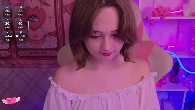 Snapshot of Mary_uw chatting on 10/05/25, 05:20 Mary uw online show from 10/05/25, 05:20