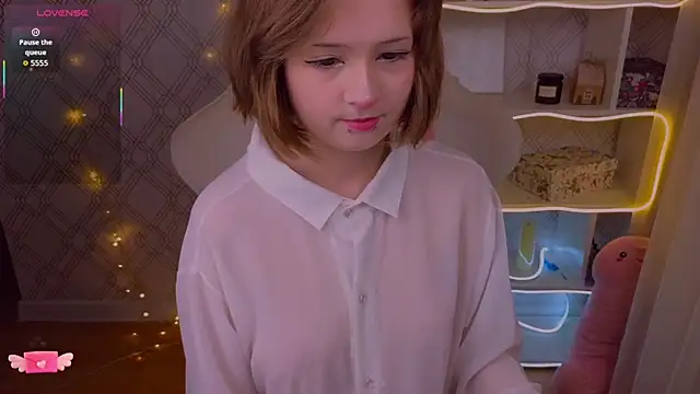 Mary uw online show from 01/18/26, 02:37