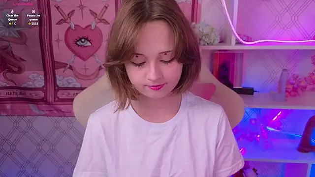 Snapshot of Mary_uw chatting on 09/25/25, 03:34 Mary uw online show from 09/25/25, 03:34