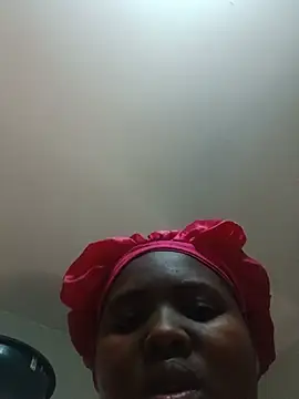 queenxdede online show from 06/09/26, 05:58