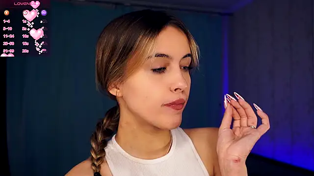 FannyHewson online show from 11/04/25, 07:50