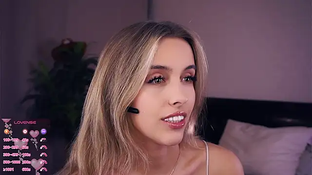 FannyHewson online show from 09/24/25, 05:19