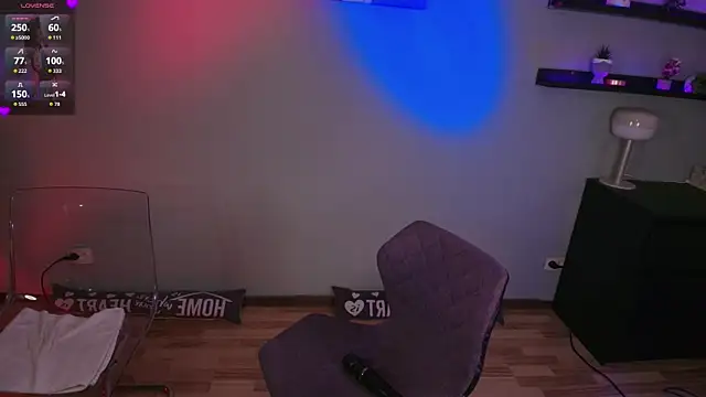 Snapshot of KairaFantasyy chatting on 10/03/25, 07:32 KairaFantasyy online show from 10/03/25, 07:32