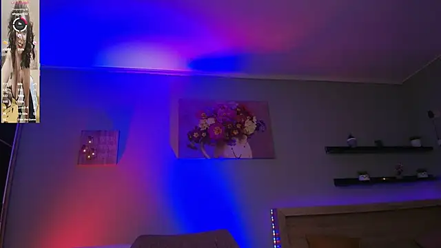 Snapshot of KairaFantasyy chatting on 02/28/25, 12:10 KairaFantasyy online show from 02/28/25, 12:10