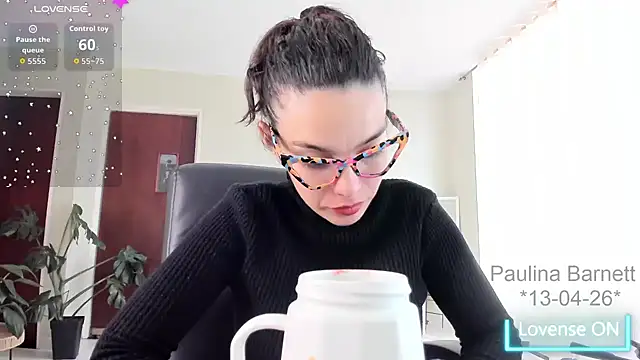 paulinabarnett- online show from 04/13/26, 03:05