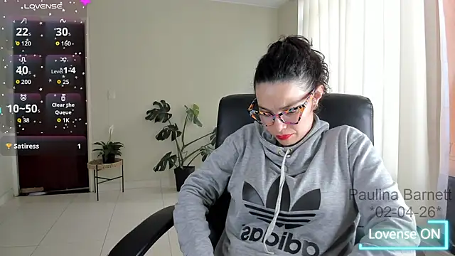 paulinabarnett- online show from 04/02/26, 10:27