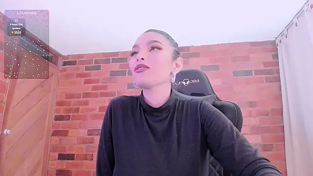 paulinabarnett- online show from 12/11/24, 01:58