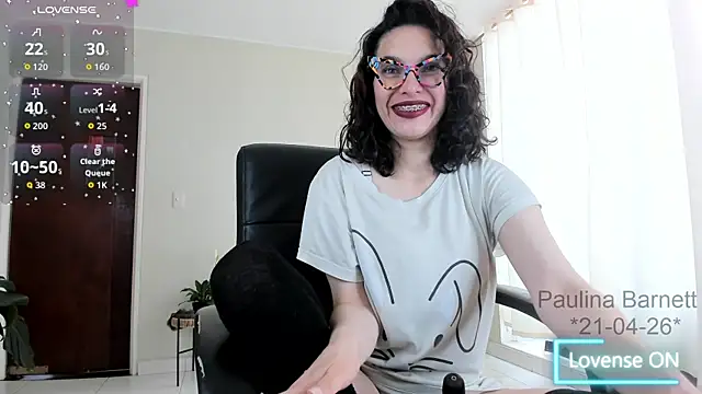 paulinabarnett- online show from 04/21/26, 01:07