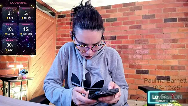 paulinabarnett- online show from 12/04/25, 04:55