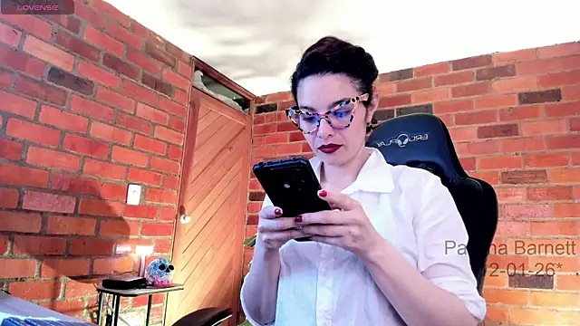 paulinabarnett- online show from 01/12/26, 04:14