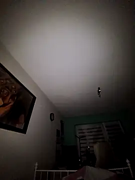 Snapshot of schlonzi81 chatting on 10/05/25, 09:38 schlonzi81 online show from 10/05/25, 09:38