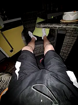 Snapshot of schlonzi81 chatting on 09/19/25, 08:57 schlonzi81 online show from 09/19/25, 08:57