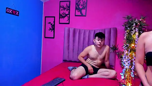 JustiinJazmin online show from 01/06/26, 06:23