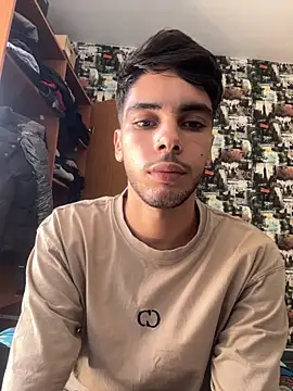 Snapshot of 2DemetCCoop2 chatting on 10/04/25, 01:12 2DemetCCoop2 online show from 10/04/25, 01:12