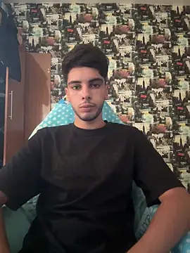 Snapshot of 2DemetCCoop2 chatting on 10/05/25, 01:24 2DemetCCoop2 online show from 10/05/25, 01:24