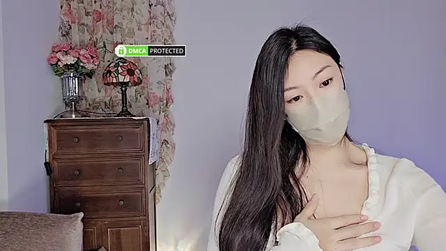 Snapshot of L-Moonlight chatting on 12/08/24, 02:25 L-Moonlight online show from 12/08/24, 02:25