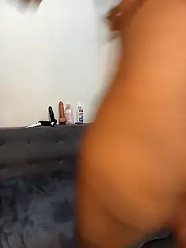 Cocowett online show from 03/18/25, 02:51