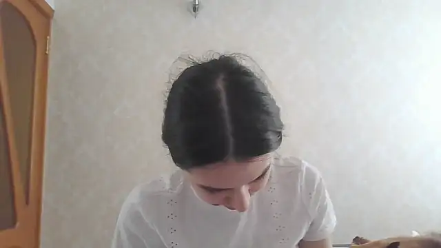 Snapshot of Kashtanka_ chatting on 04/22/26, 05:25 Kashtanka online show from 04/22/26, 05:25