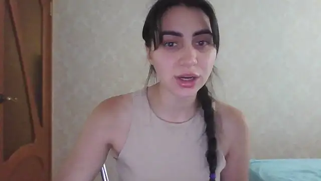 Snapshot of Kashtanka_ chatting on 07/20/26, 04:42 Kashtanka online show from 07/20/26, 04:42