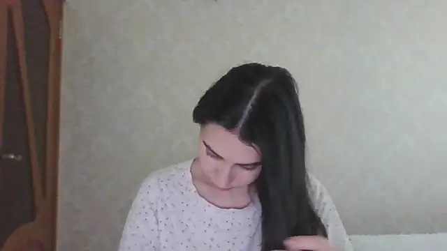 Snapshot of Kashtanka_ chatting on 07/13/26, 12:59 Kashtanka online show from 07/13/26, 12:59