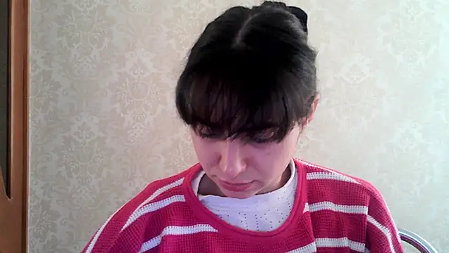 Snapshot of Kashtanka_ chatting on 10/16/25, 04:43 Kashtanka online show from 10/16/25, 04:43