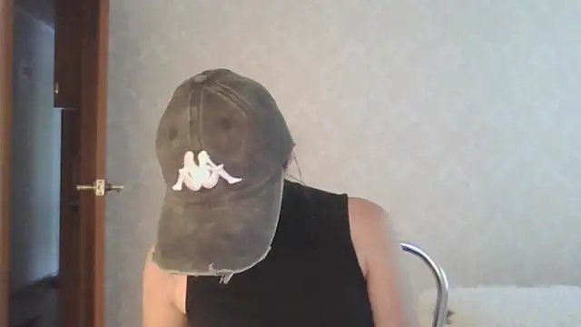 Snapshot of Kashtanka_ chatting on 07/06/26, 08:32 Kashtanka online show from 07/06/26, 08:32