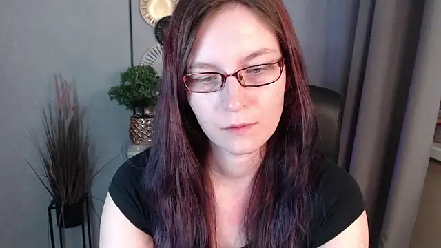 emmaxDelight online show from 03/09/26, 06:33