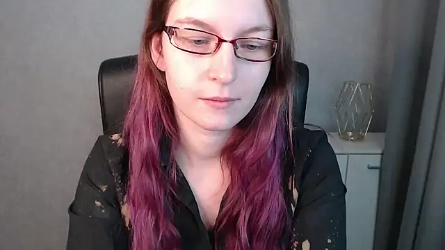 Snapshot of emmaxDelight chatting on 01/31/25, 10:10 emmaxDelight online show from 01/31/25, 10:10