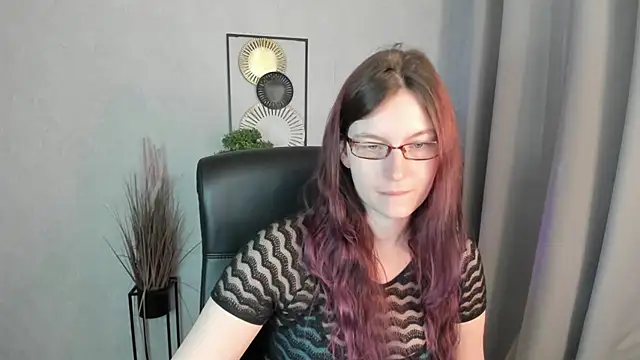 emmaxDelight online show from 04/02/26, 05:36