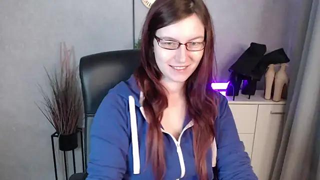 emmaxDelight online show from 02/12/26, 06:35