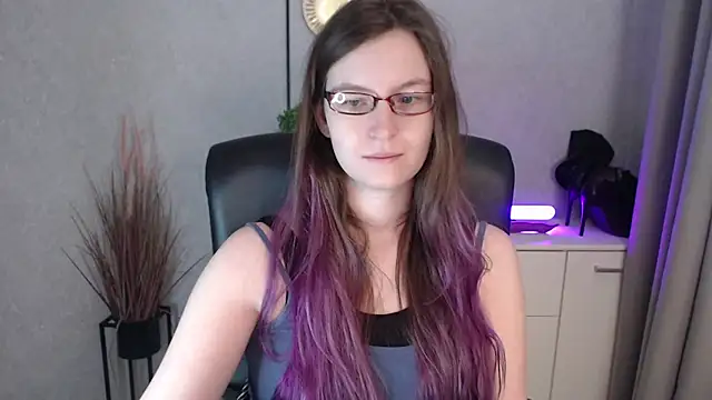 emmaxDelight online show from 11/27/25, 06:25