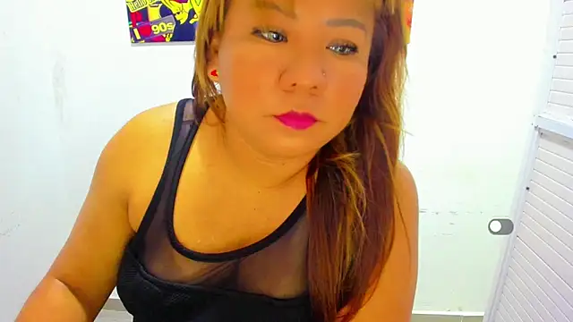 Snapshot of victoria_love89 chatting on 10/30/25, 02:21 victoria love89 online show from 10/30/25, 02:21