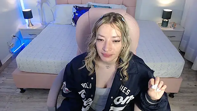 zoe jones13 online show from 02/27/26, 03:07