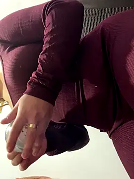 Mia ross16 online show from 10/30/25, 10:28