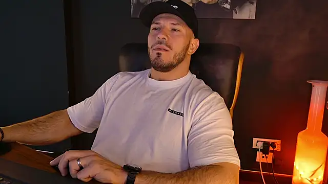 AngeloEric online show from 12/21/25, 08:16