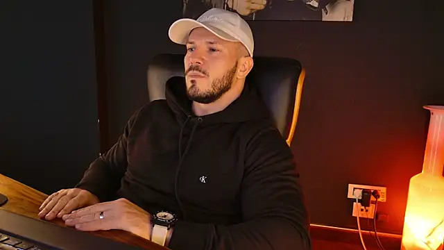 AngeloEric online show from 12/05/25, 12:26