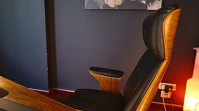 AngeloEric online show from 10/22/25, 12:37